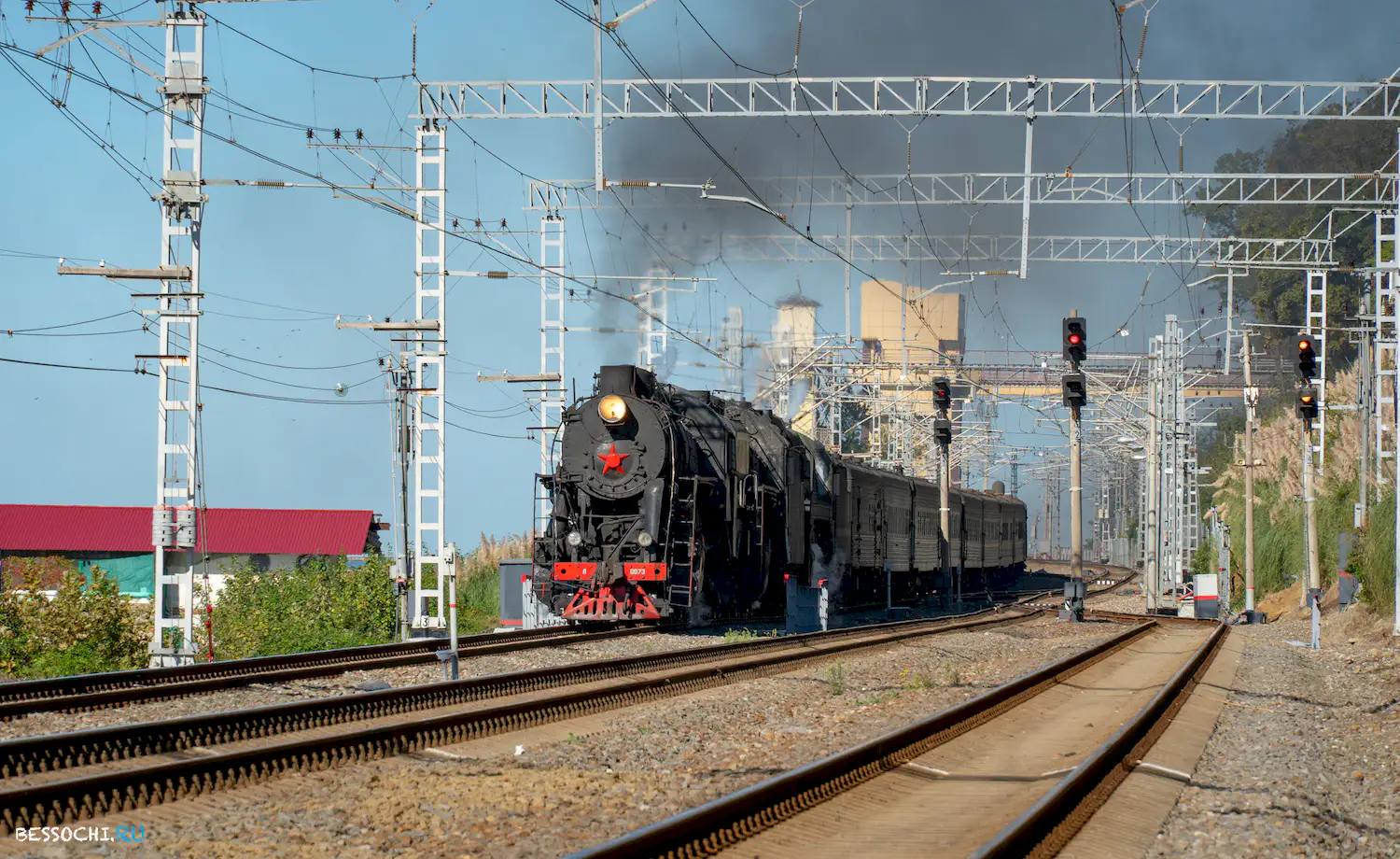 Ретро поезд Золотой орел