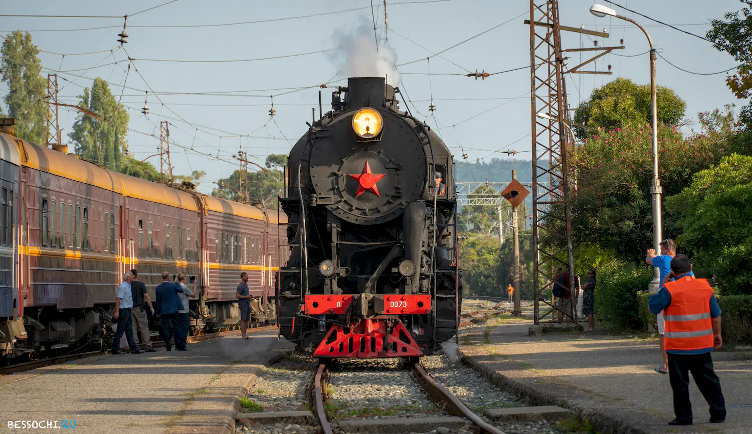Ретро поезд Золотой орел