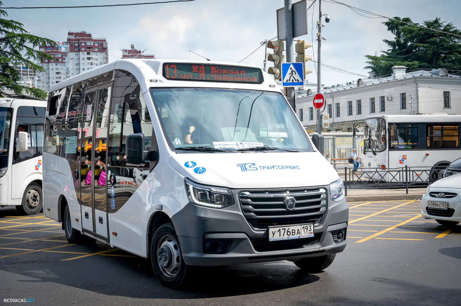 ГАЗ-A68R52 City